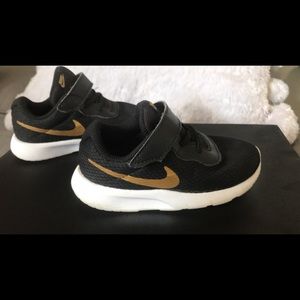 SOLD-Black/gold Nike’s